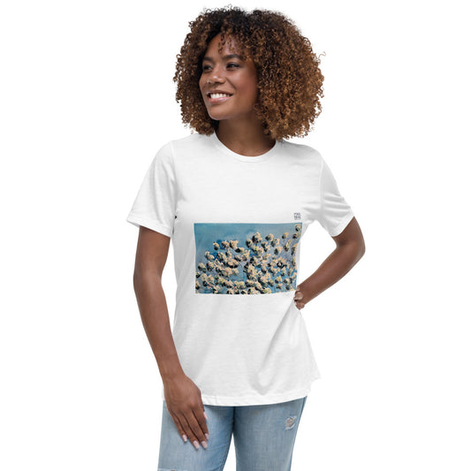 Women's Relaxed T-Shirt - Apple Blossom